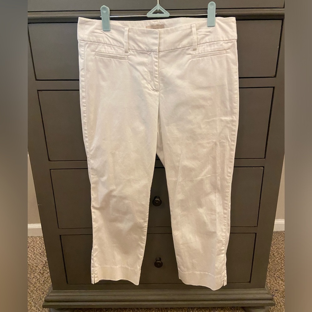 Loft White Cropped pants, size 6